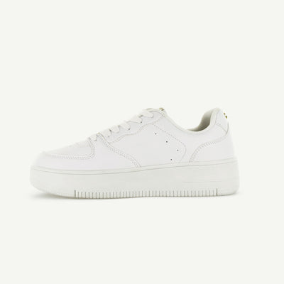 THE METRO: PLATFORM COURT SHOE - WHITE