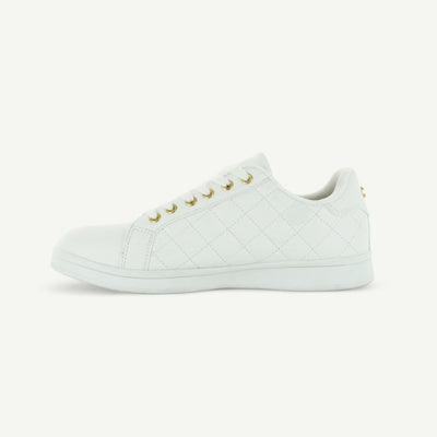 VOLTAIRE: QUILTED COURT SHOE - WHITE