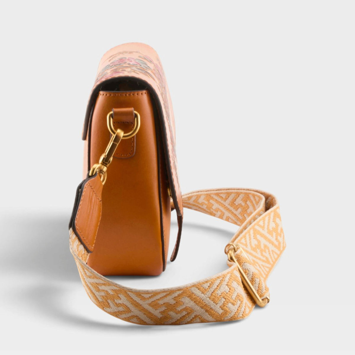 L'Artiste Canter Women's Handbag — product view 13