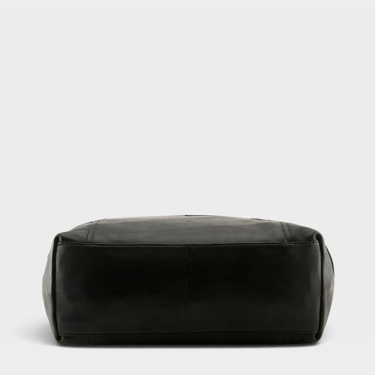 L'Artiste Smoochie Women's Handbag — product view 4