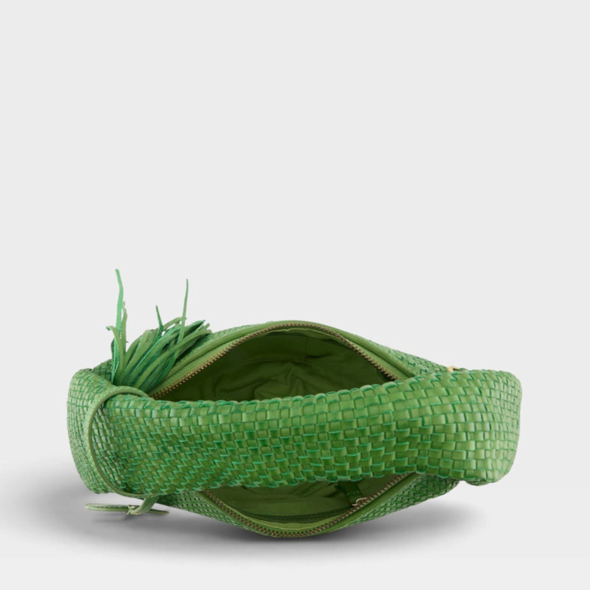 L'Artiste Woven Handbag — product view 5