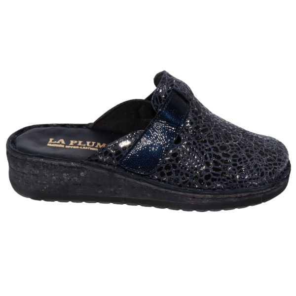 Hava Woman's Slip-On Leather Comfort Sandal