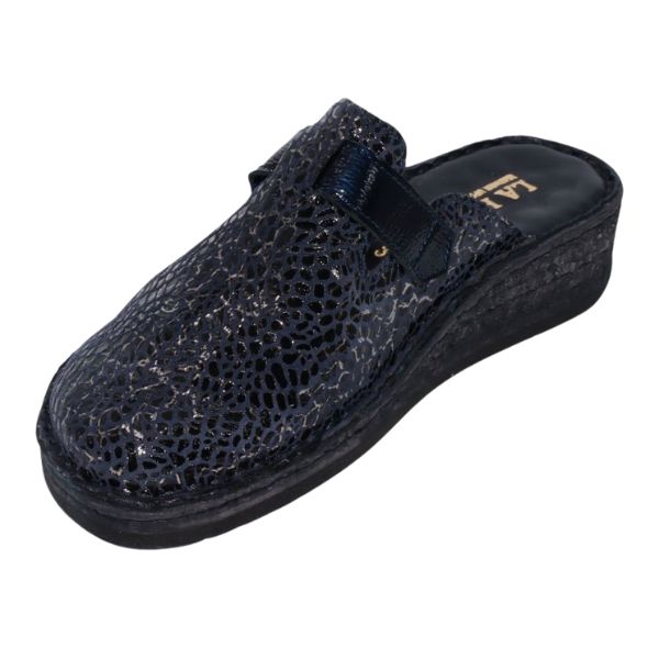Hava Woman's Slip-On Leather Comfort Sandal