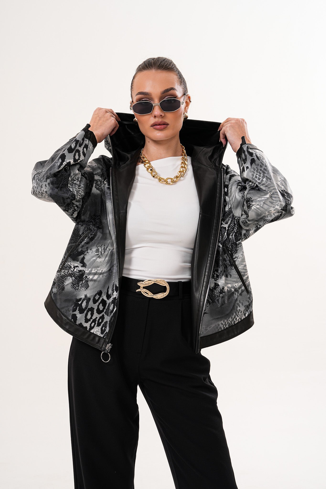The Calyra Reversible Leather Women Jacket – Black