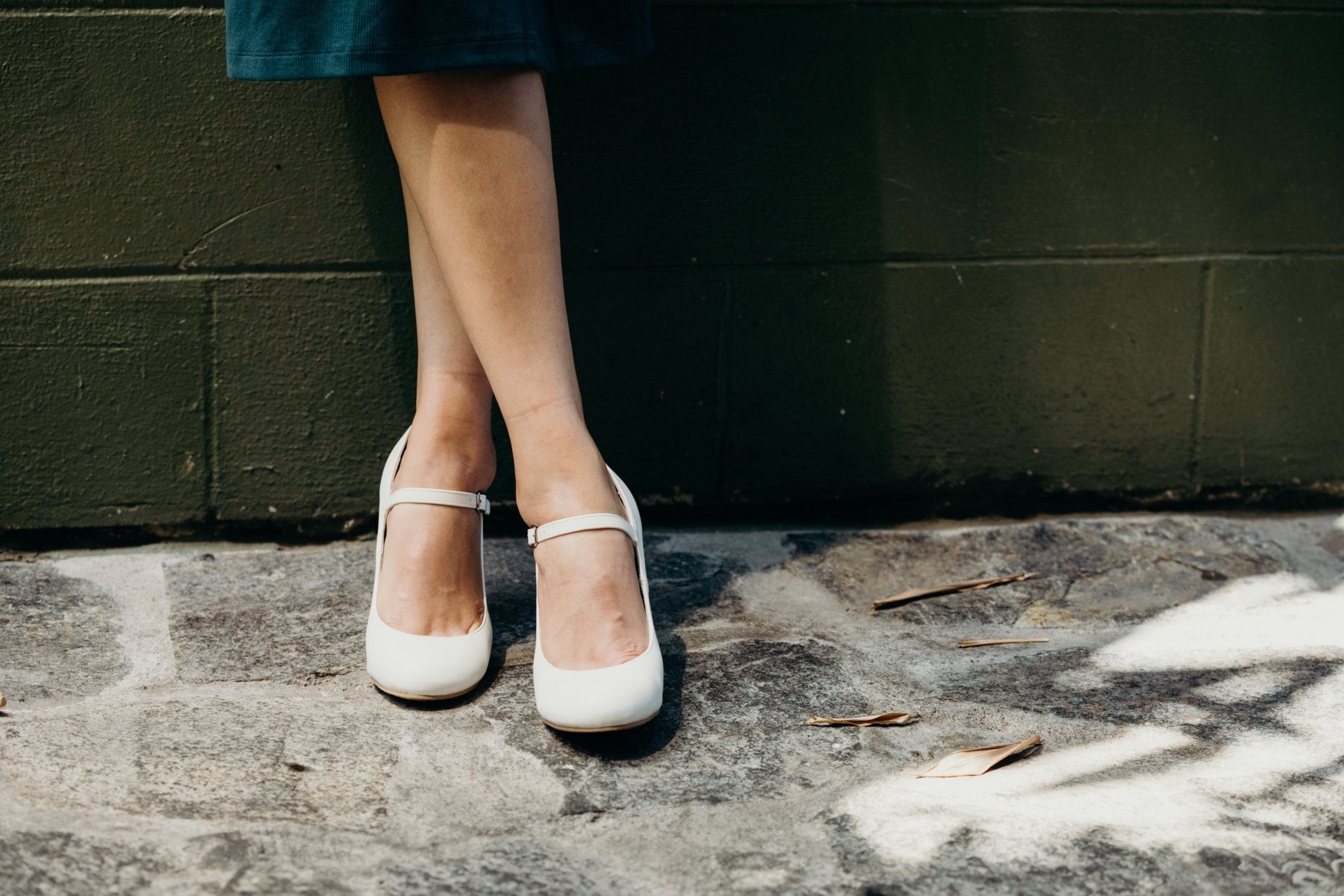 Skippy | White