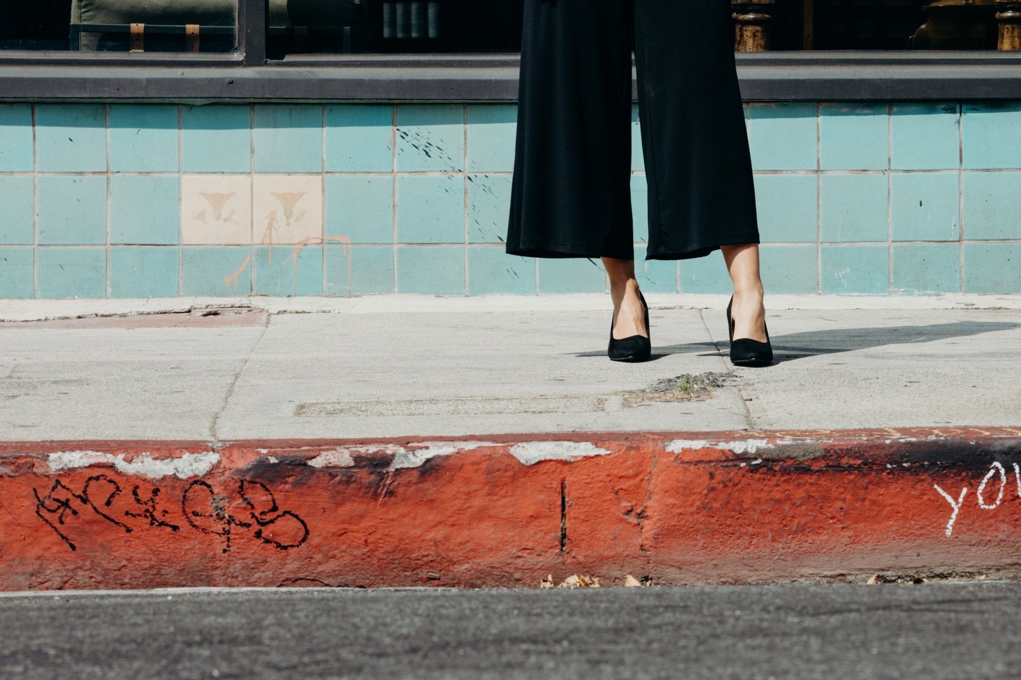 Jolie | Black Suede