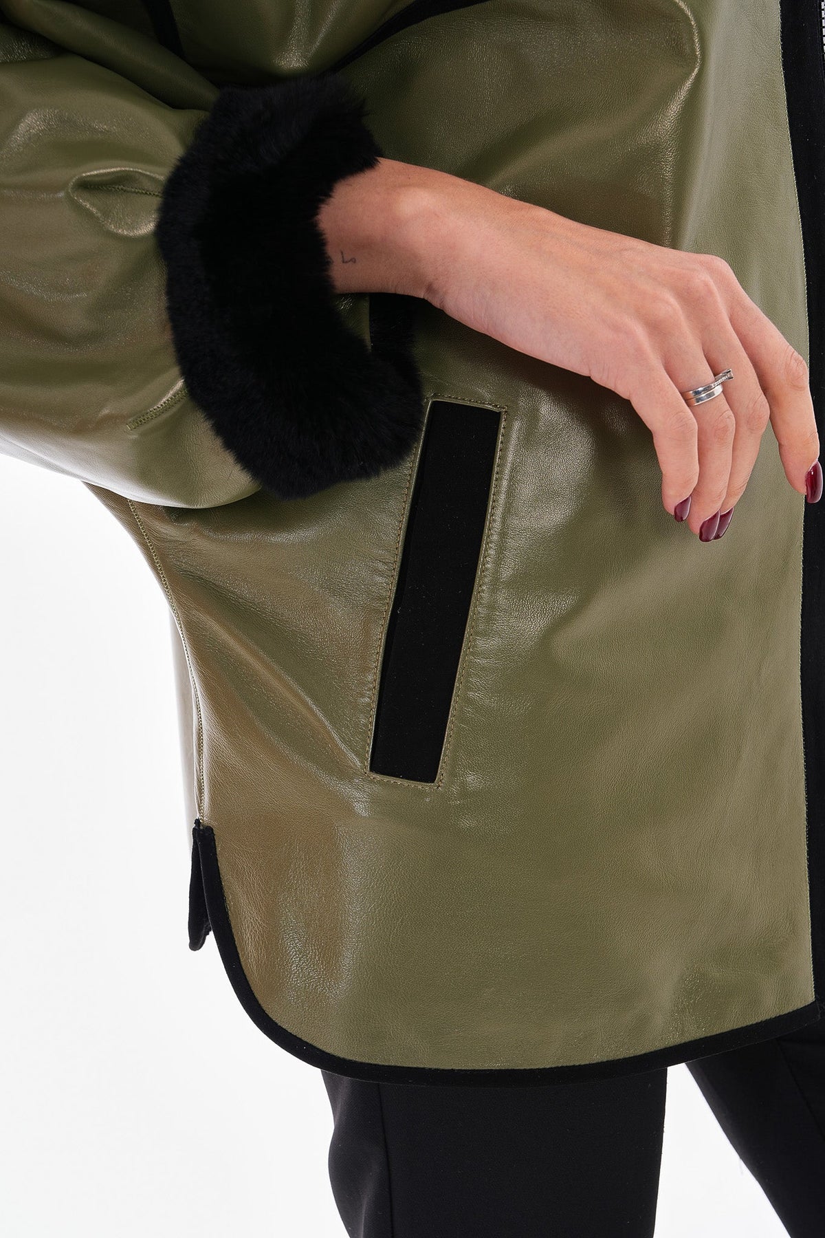Vinci Leather The Rebel Reversible Shearling Olive Green Leather Women Jacket – product view 4