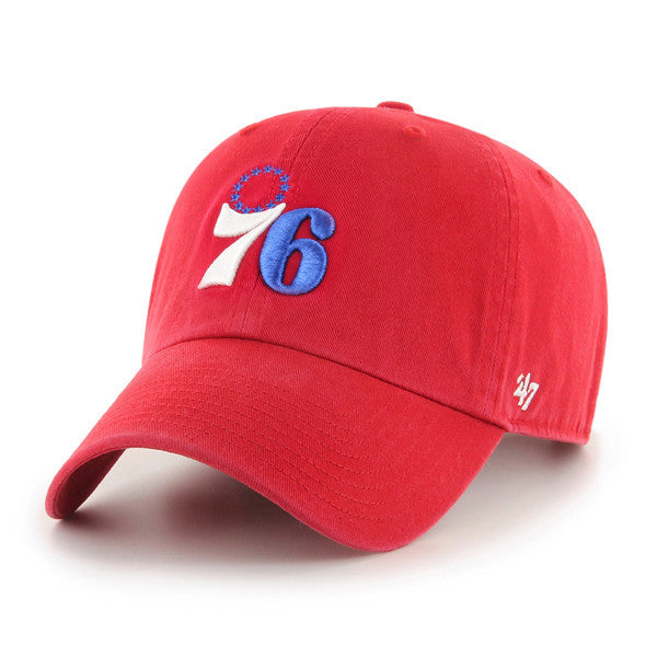 47 Brand Philadelphia 76ers Clean Up Mens Strapback Hat — Red (RDD)