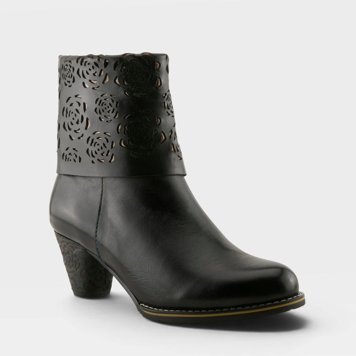 L'Artiste Kissofarose Women's Boots — product view 2