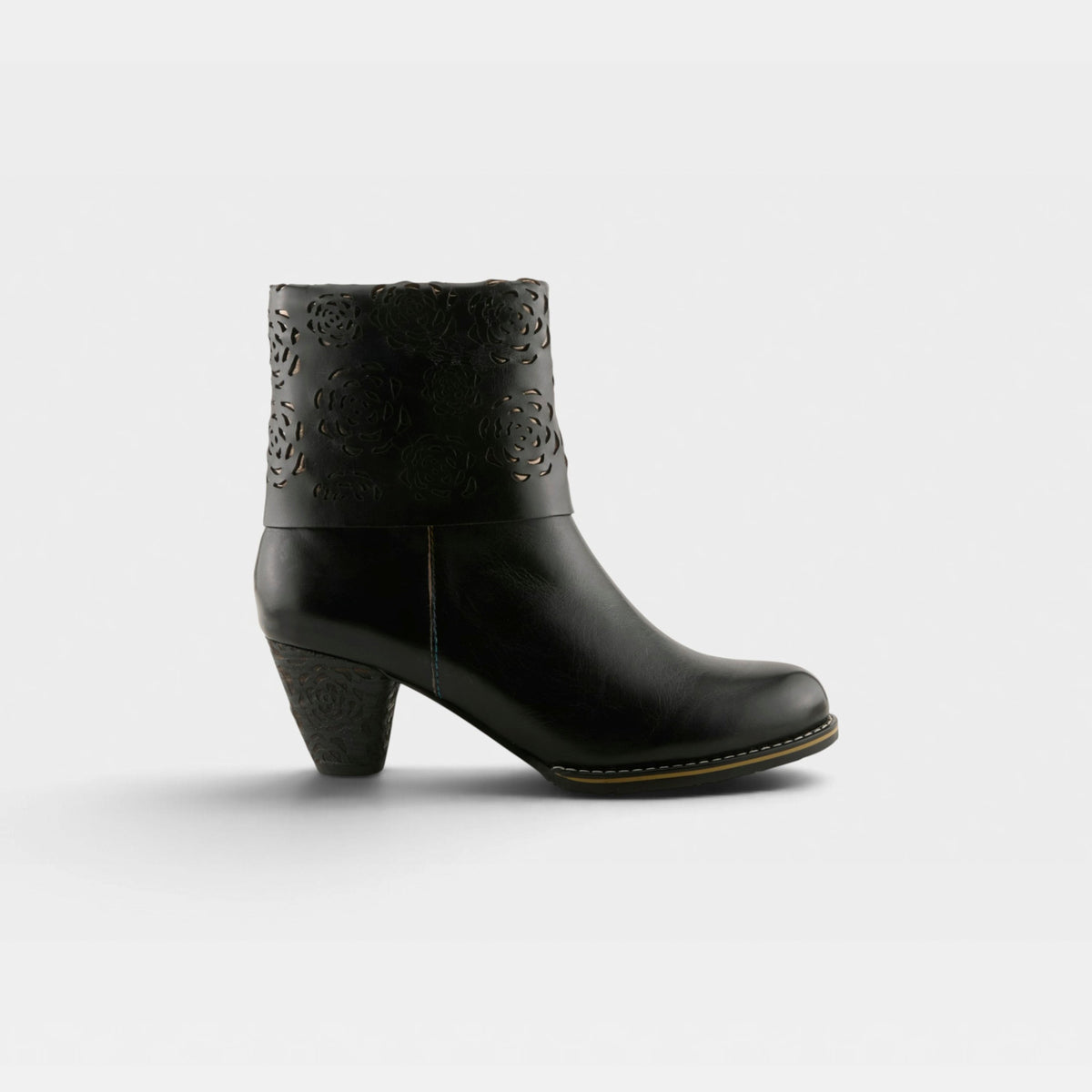 L'Artiste Kissofarose Women's Boots — product view 22