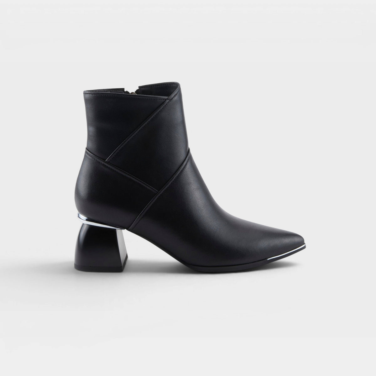 Azura Magnetic Boots — product view 2