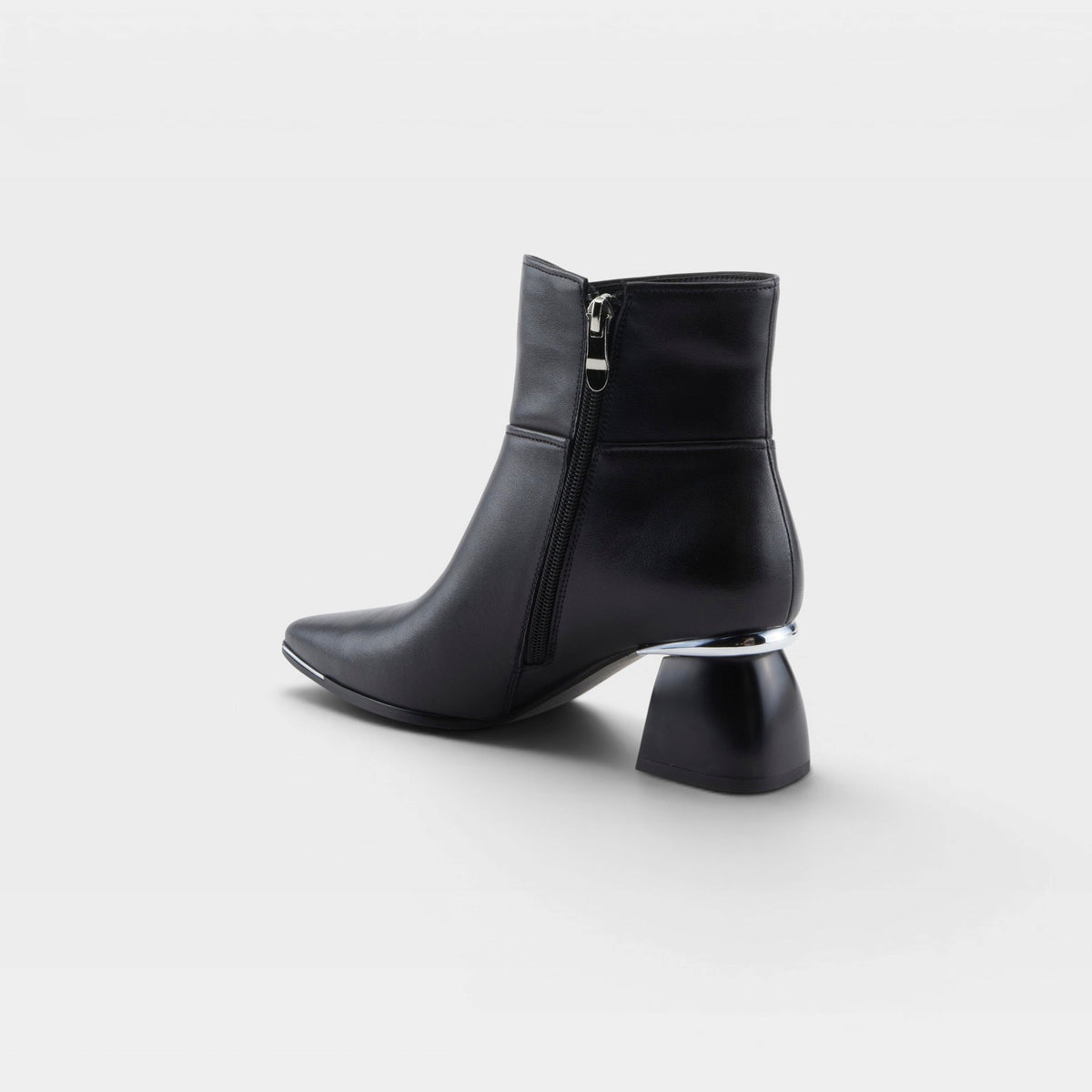 Azura Magnetic Boots — product view 7