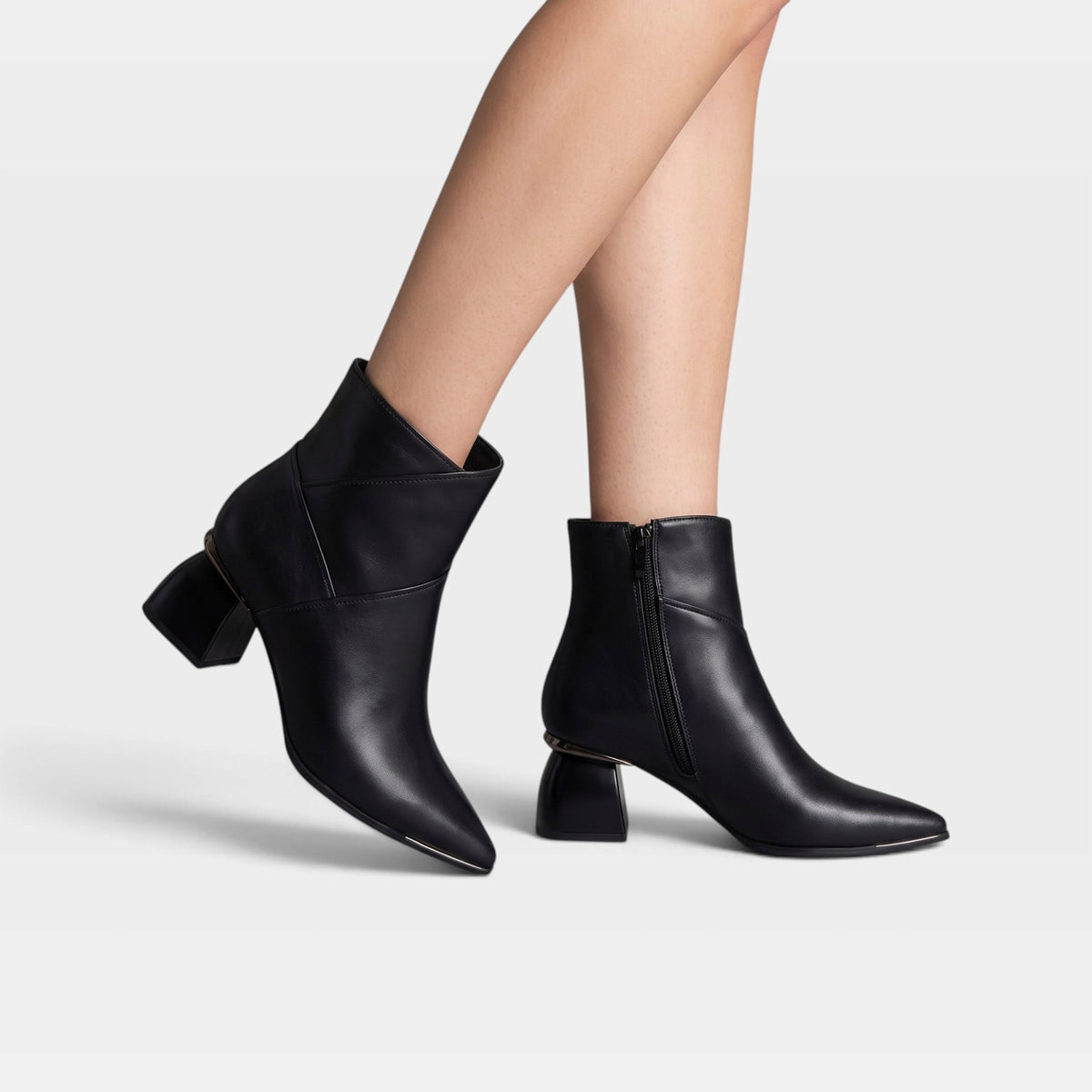 Azura Magnetic Boots — product view 3