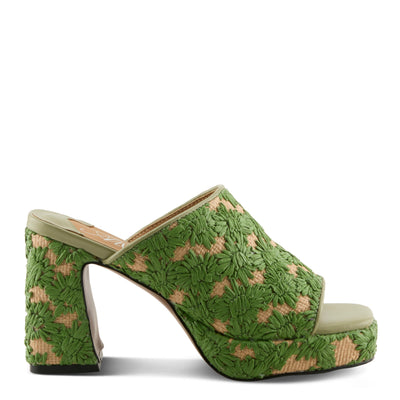 AZURA MUSTBELUV SANDALS