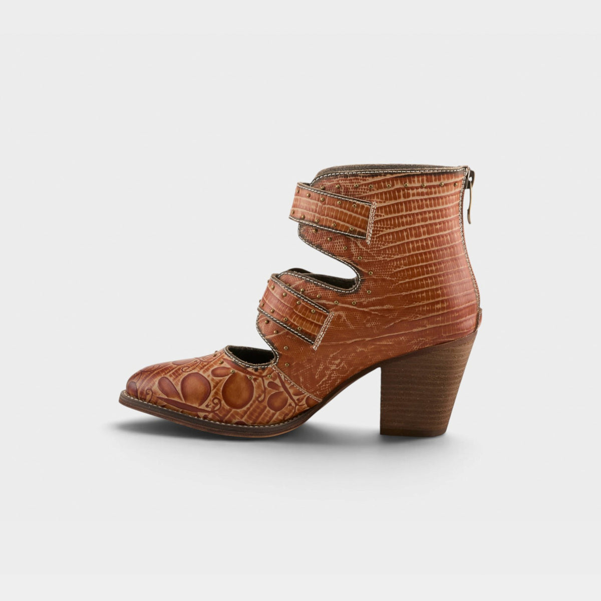 L'Artiste Notched-Nature Boots — product view 4