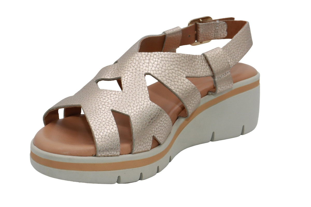 La Plume Shoes Eric Michael Naomi Women’s Metallic Sandal – product view 19