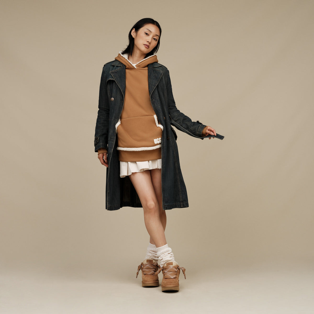 UGG Lowmel Womens Sneakers — Chestnut Suede Low-Top