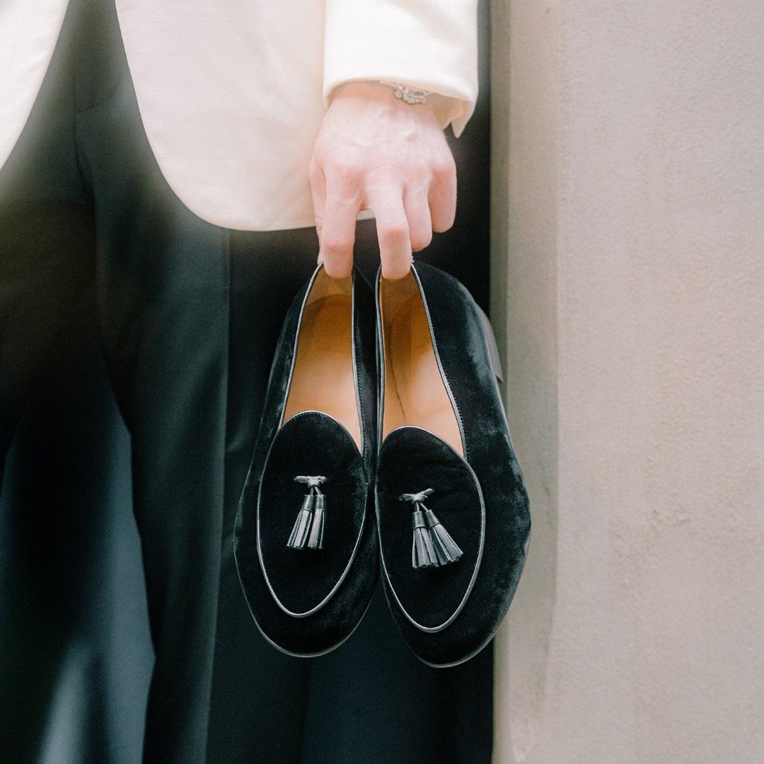 Del Toro Shoes Men's Black Velvet Tassel Loafer