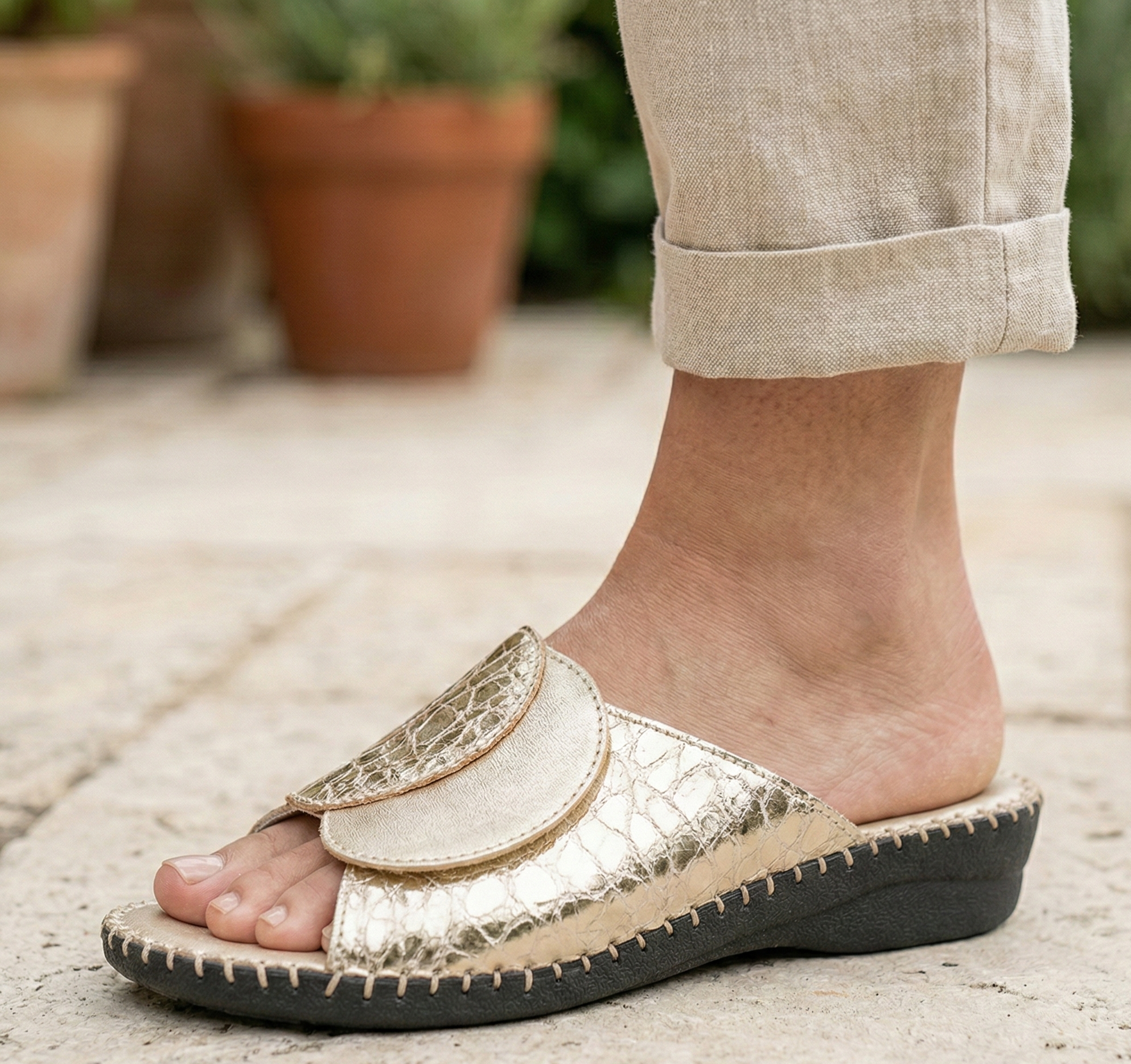 Paola Adjustable Leather Slide