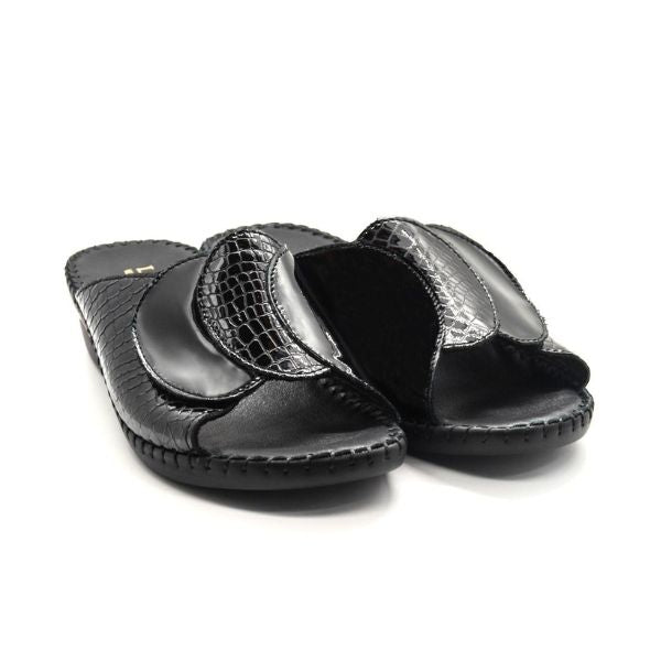 Paola Adjustable Leather Slide