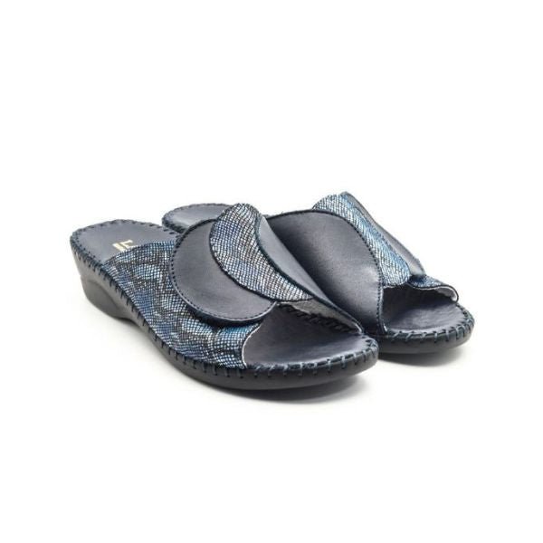 Paola Adjustable Leather Slide