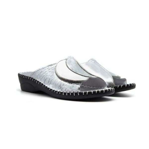 Paola Adjustable Leather Slide