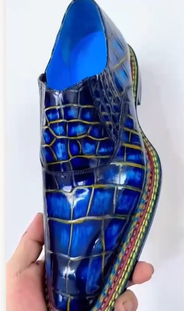 C&E Fashions  Maurice Phantom II Custom Made Alligator Shoe - Blue – product view 3