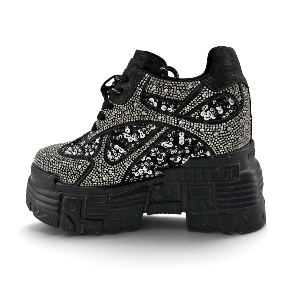 Anthony Wang  Qualcan02 -Black – product view 3