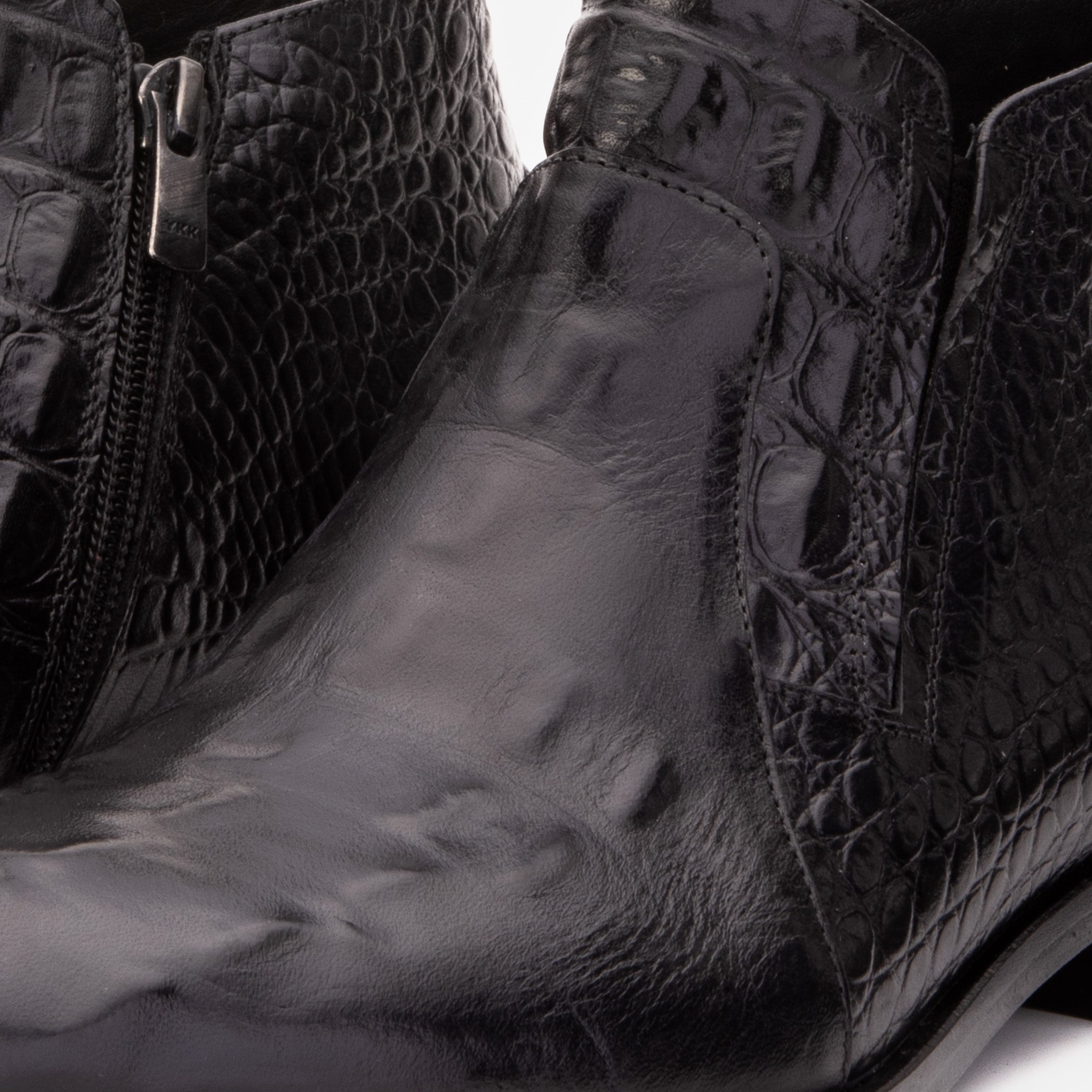 The Randor Black Croc-Embossed Calf Leather Side-Zip Dress Ankle Men Boot