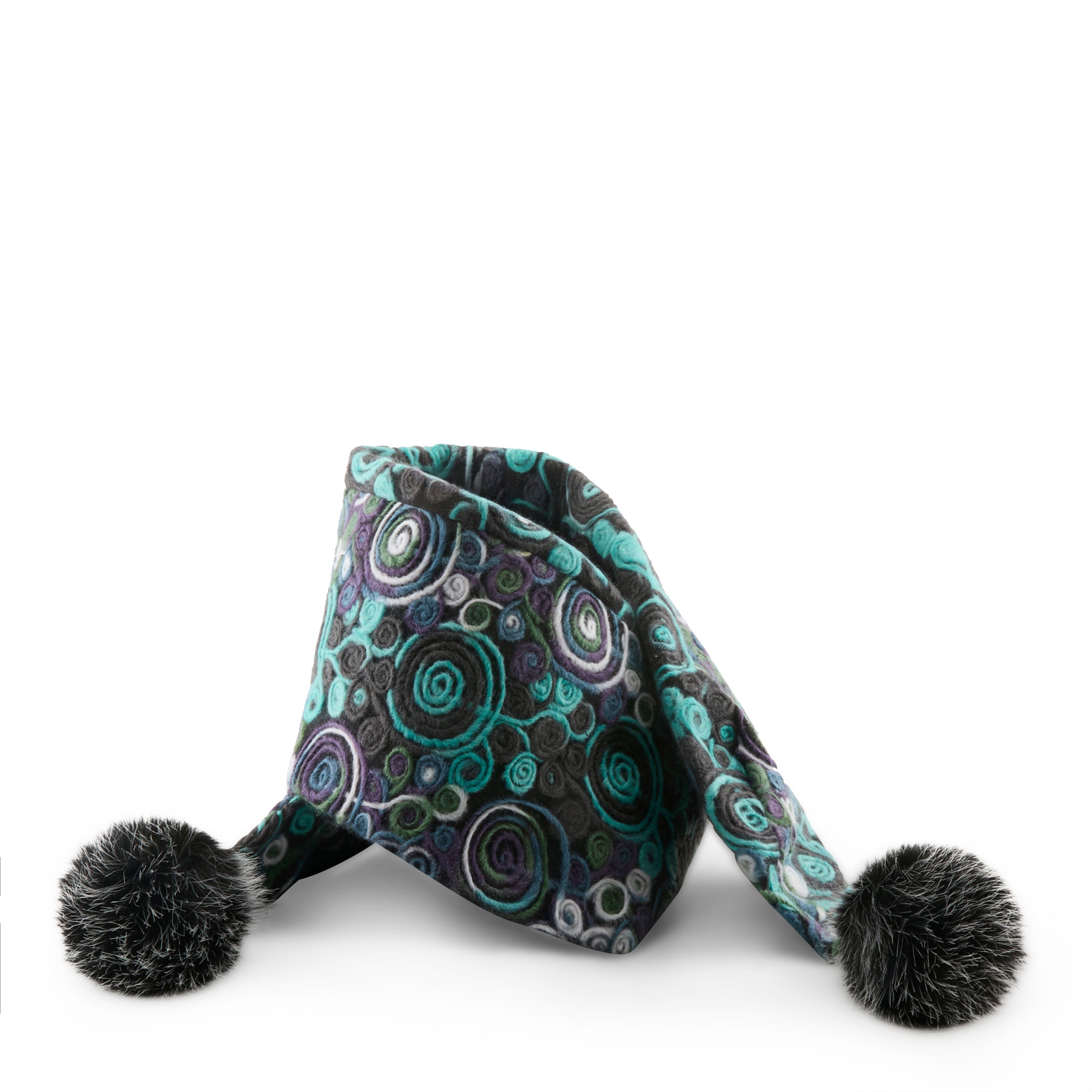 L'Artiste L'ARTISTE POMPOM SCARF shoe with handcrafted leather design