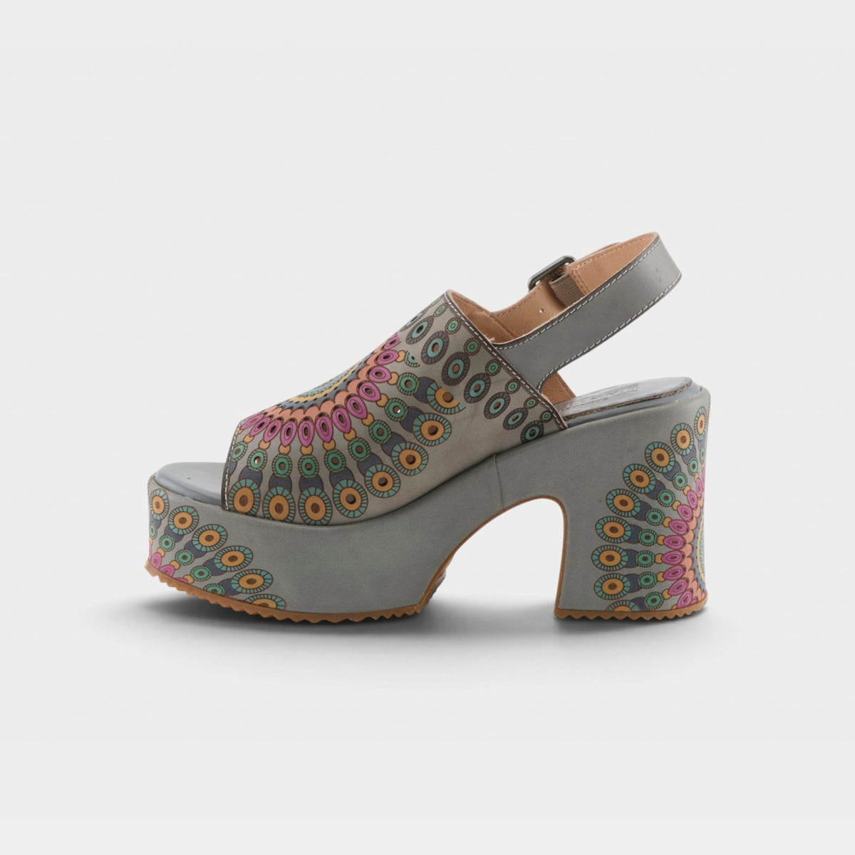 L'Artiste Stevienix Sandals — product view 7