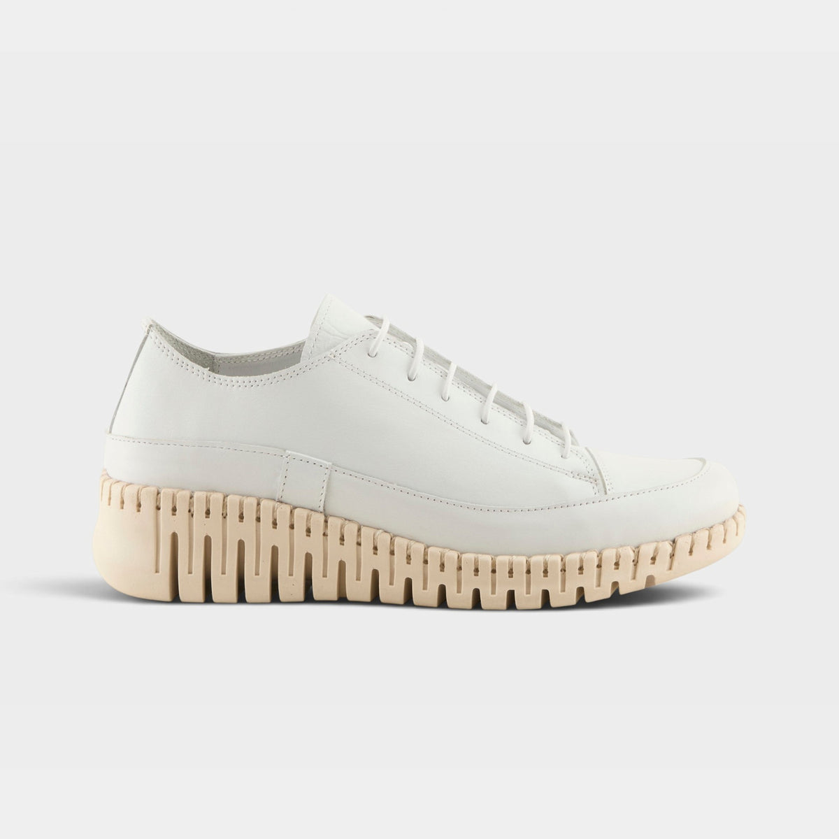 Spring Step Surana Sneakers — WHITE / EU 38 / 7.5 - 8