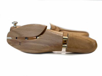 C&E Fashions  Maurice Cedar Shoe Trees
