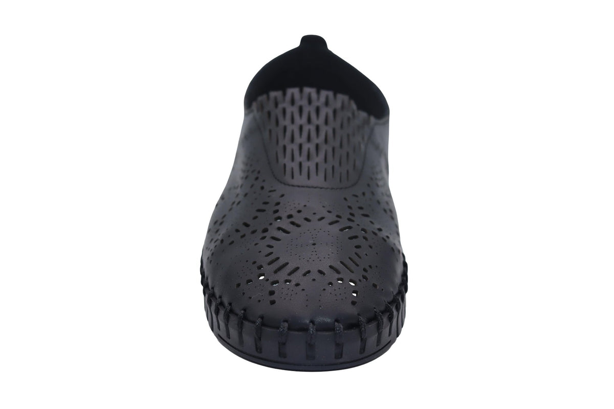 La Plume Shoes Eric Michael Stella Perforated Leather Slip On – product view 27