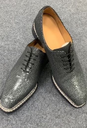C&E Fashions  Maurice King II Custom Made Stingray Lace-Up Shoe - Grey – product view 3