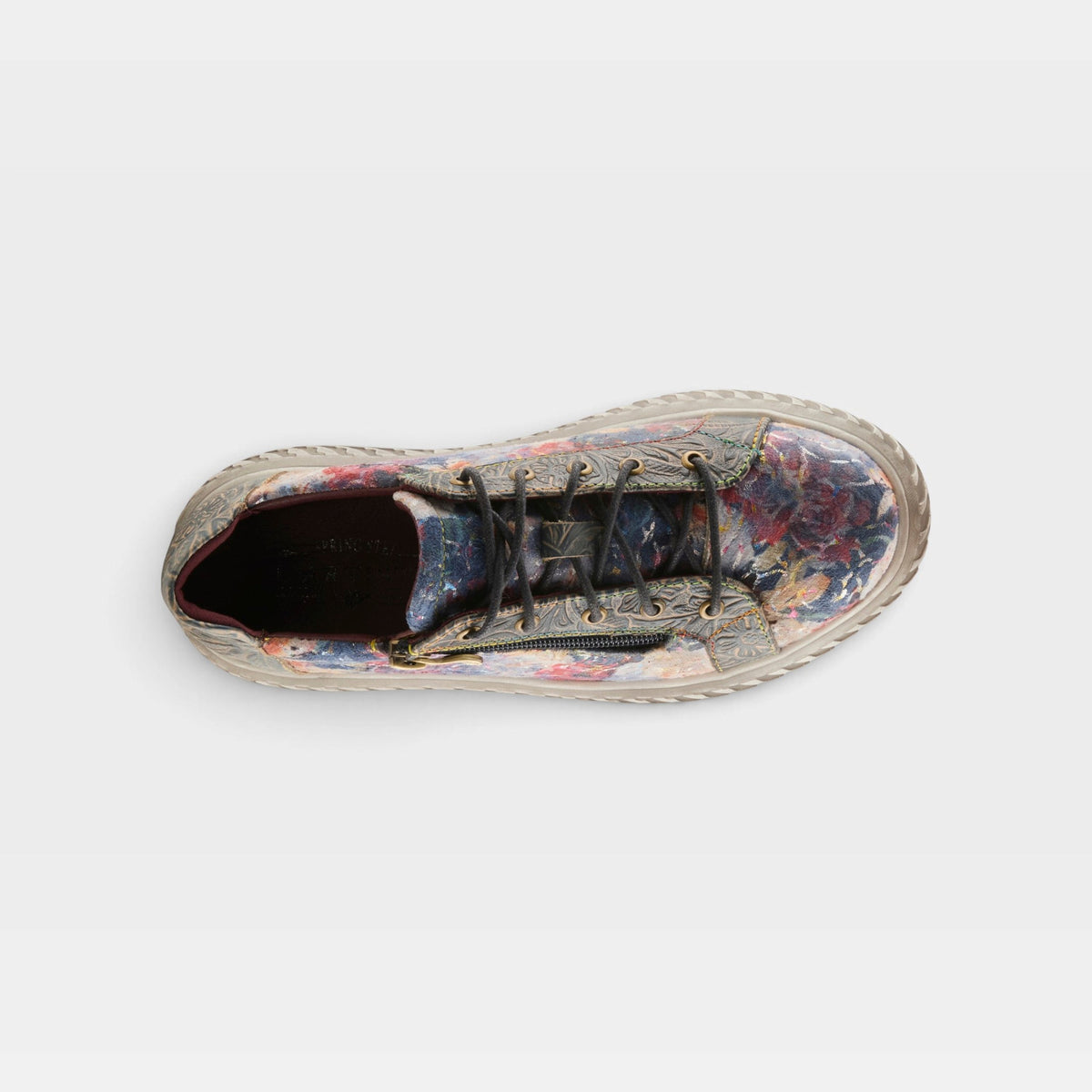 L'Artiste Tiretread Women's Sneakers — product view 7
