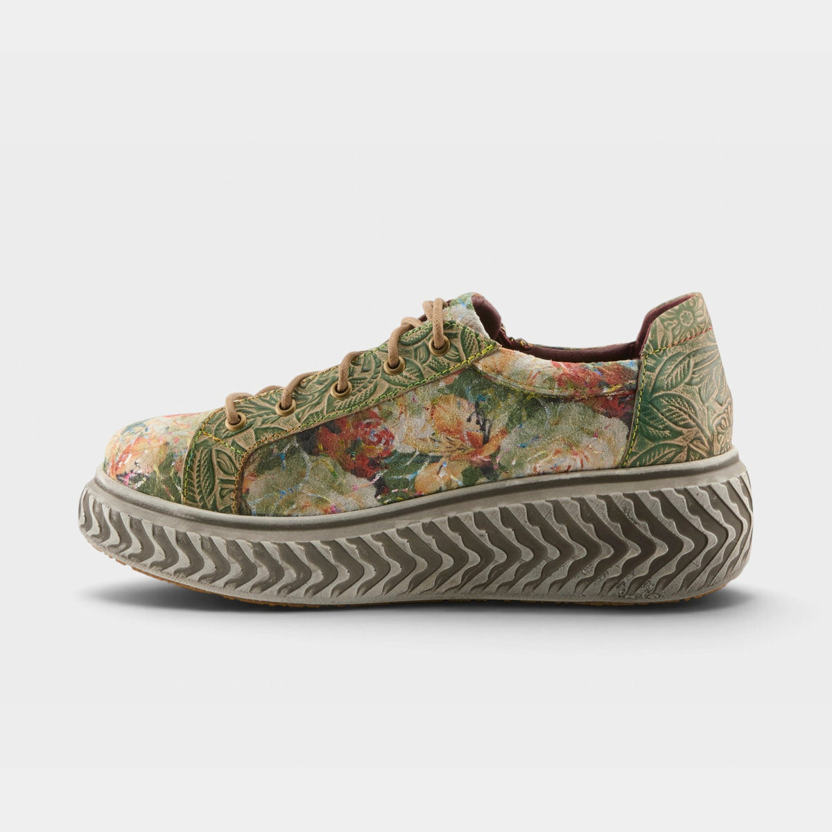 L'Artiste Tiretread Women's Sneakers — product view 5