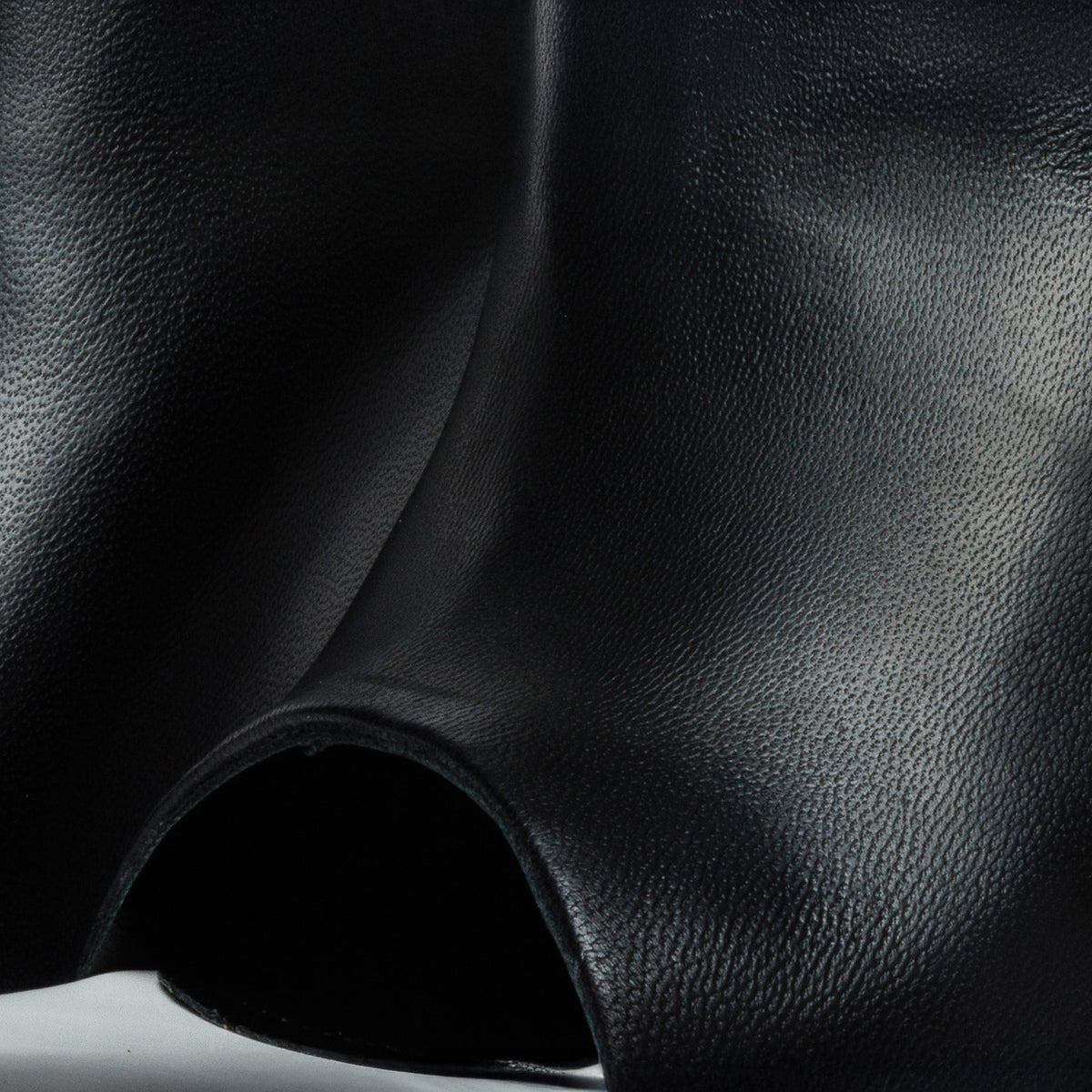 Vinci Leather The Cymmer Black Leather Women Sandal – product view 4