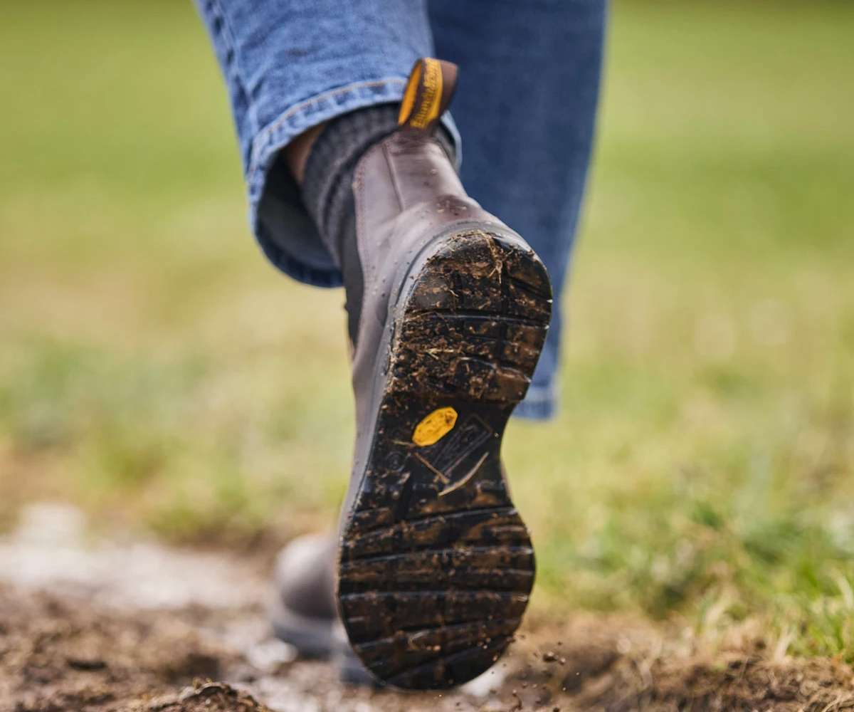 Blundstone 2057 WOMEN'S ALL-TERRAIN CHELSEA BOOTS - COCOA BROWN – product view 4
