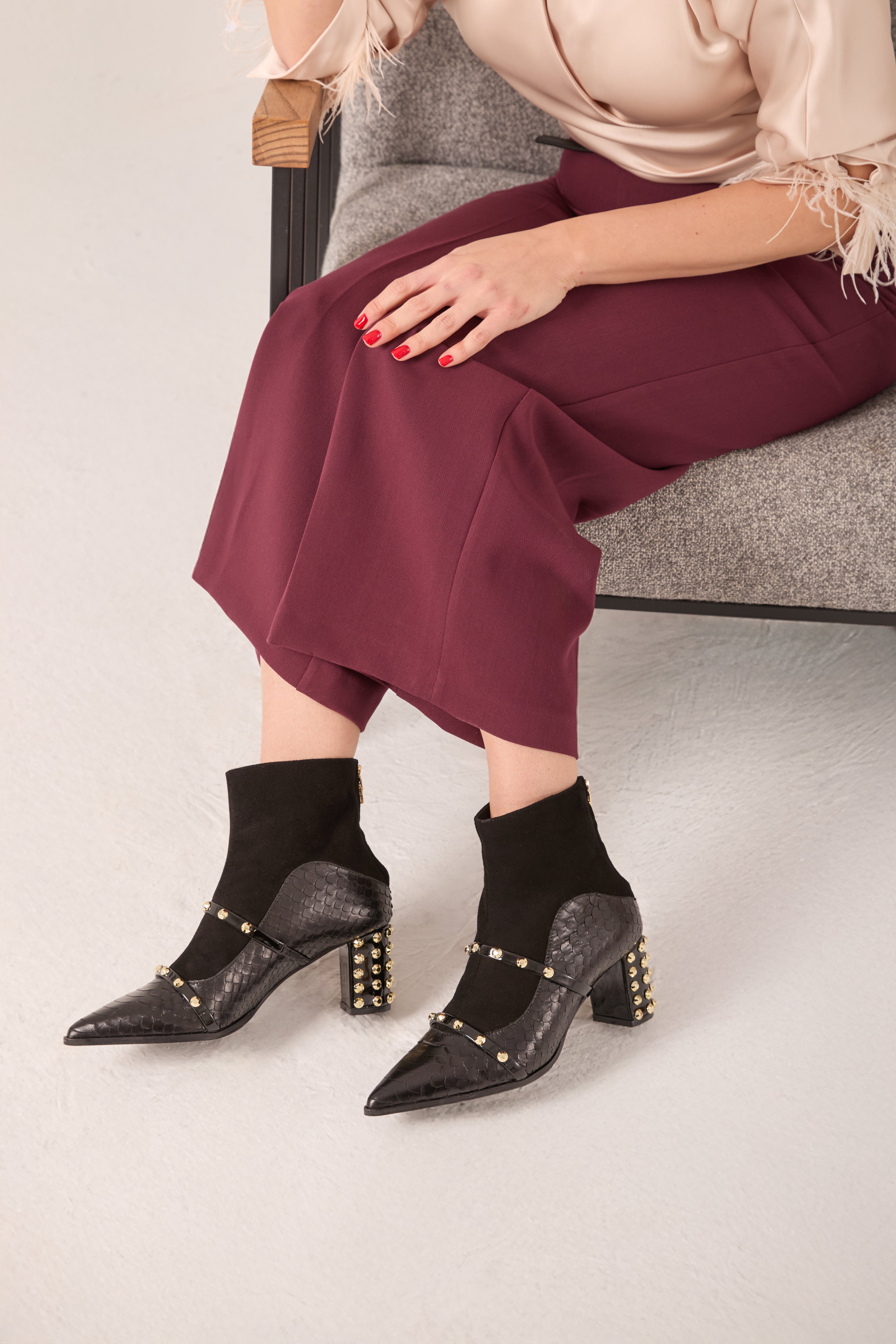 The  Valentina Black Leather Block Heel Women Boot