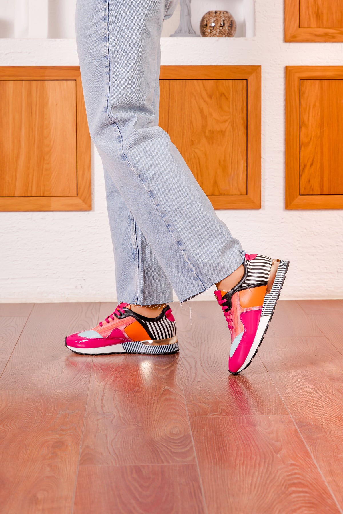 Vinci Leather Santa Amaro Multi Color Fuchsia Women Sneaker – product view 18