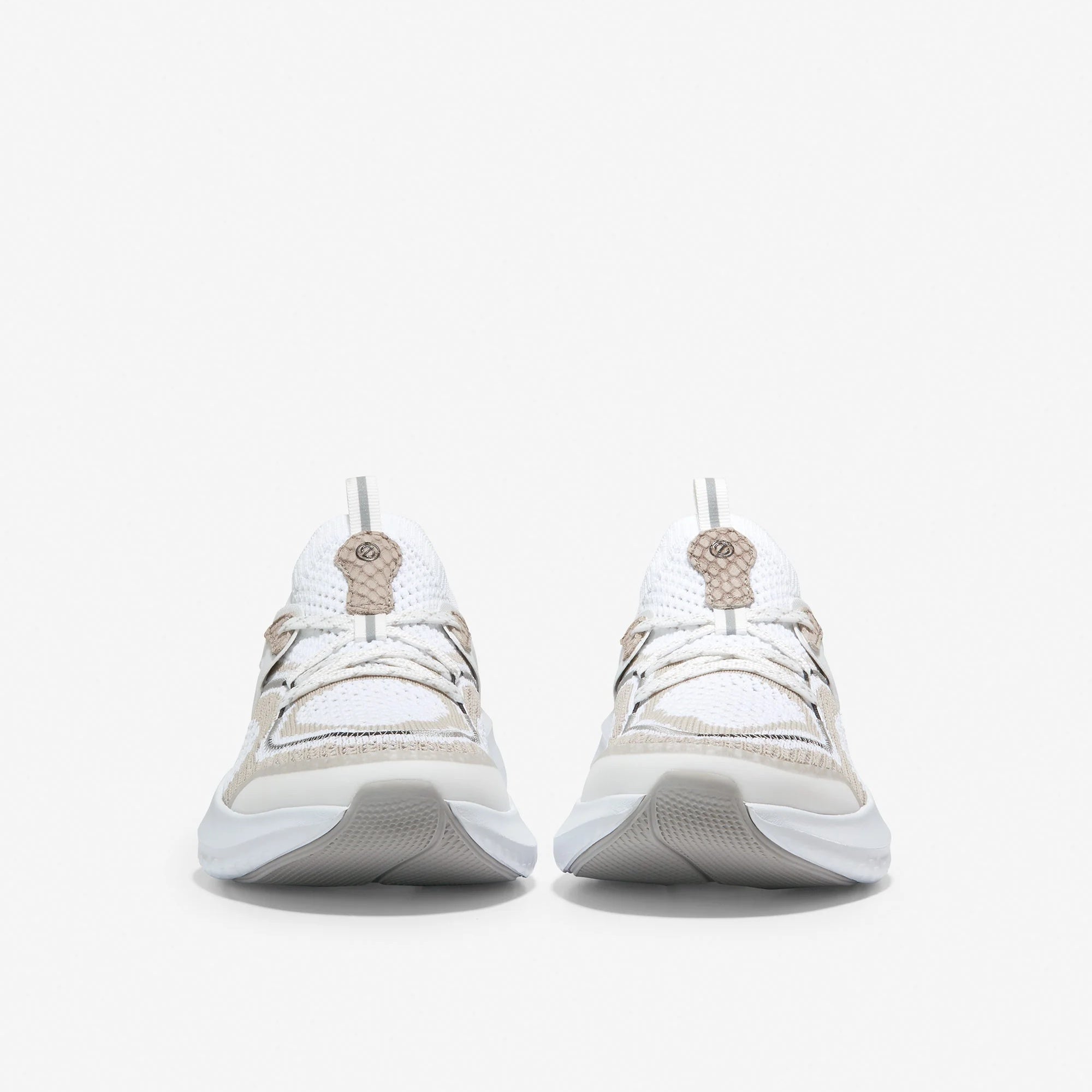 [W25243] WOMENS COLE HAAN ZERØGRAND OUTPACE 2 RUNNING SHOE