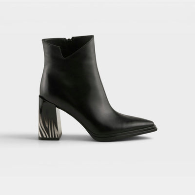 Azura Wanderer Boots — product view 9