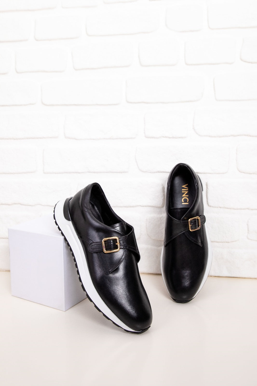 Vinci Leather The Torino Black Leather Men Sneaker – product view 8