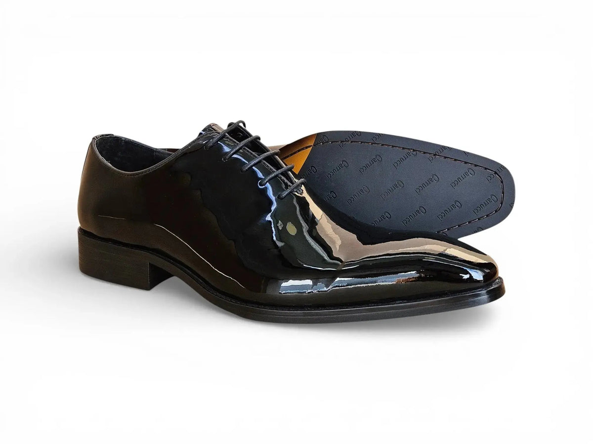 Carrucci Shoes Men's KS Wholecut Burnished Oxford Patent Leather KS503 101P – On-Foot Styling
