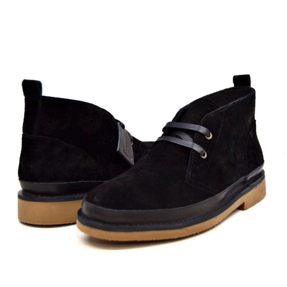 British Walkers Cambridge Men’s Suede and Leather Chukka Boots