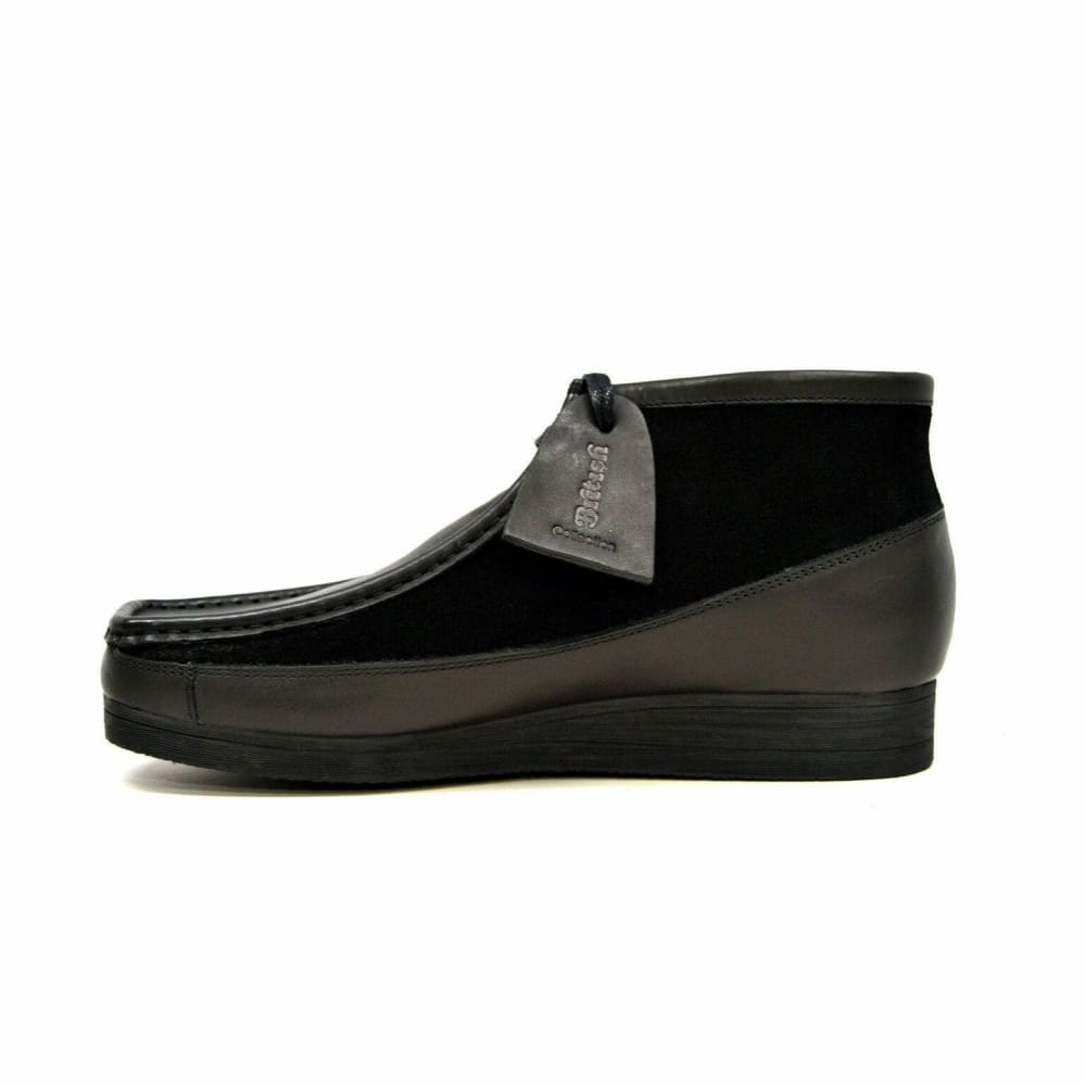 British Walkers New Castle – Black Leather & Suede Men’s Chukka Boot Classic TwoTexture Craft with Modern British Sophistication