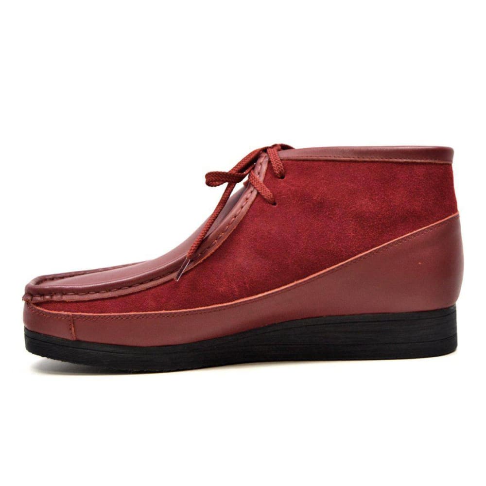 British Walkers New Castle Men's Classic Moc Toe Leather and Suede Chukka Boots