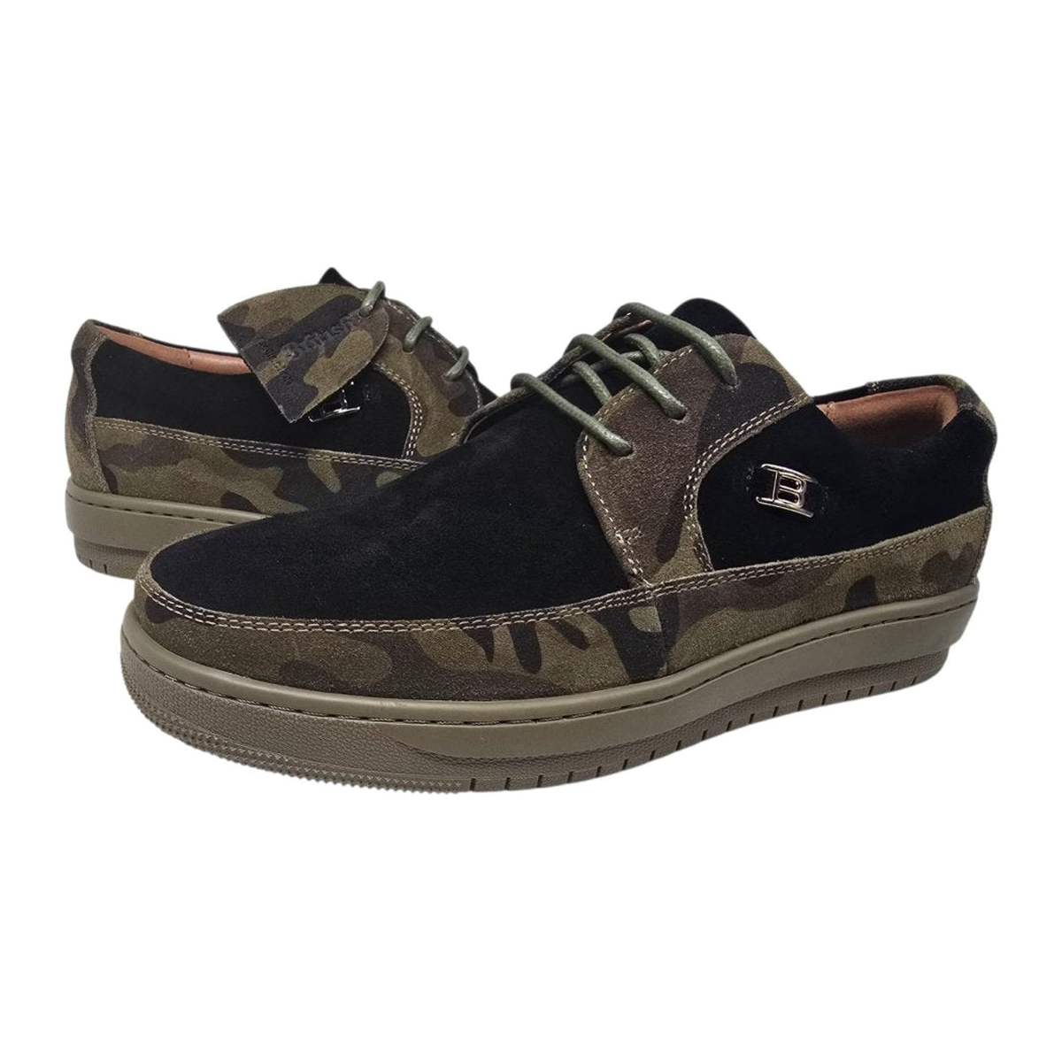 British Walkers Westminster 2 men's black camo sneakers, three-quarter pair view