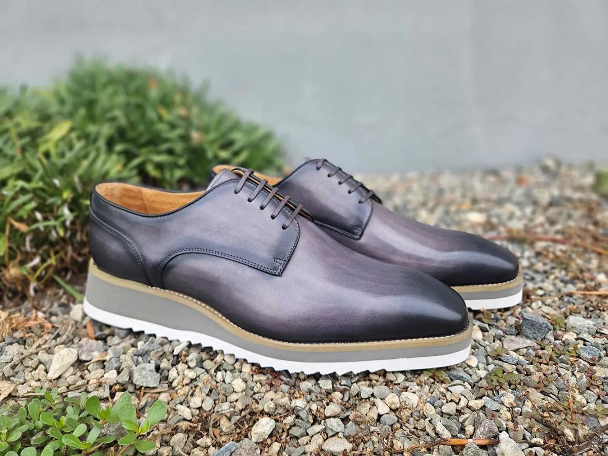 Carrucci Shoes Burnished Lace up Leather Derby Men's Leather KS51526
